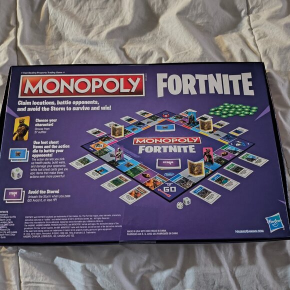 Fortnite Monopoly Collector's Edition - New! - Picture 3 of 3